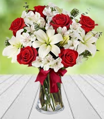 Rose and Lily Bouquet - Free Gass Vase