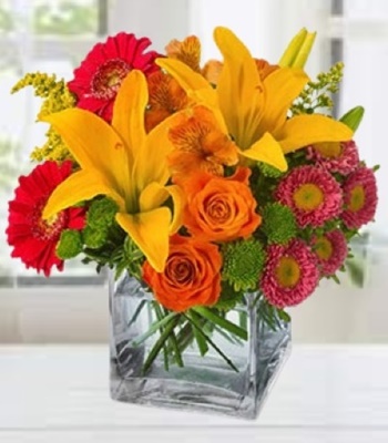 Mix Flowers in Square Vase - Rose, Lily and Carnations