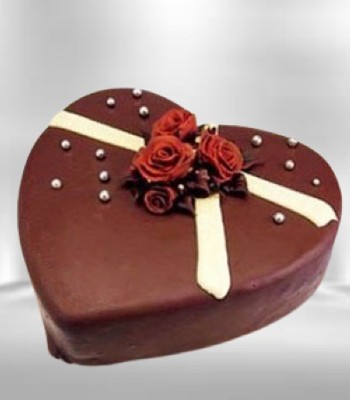Heart Shape - Chocolate Cake - 44oz/1.2kg
