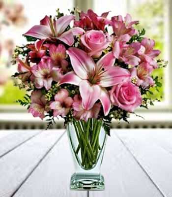 Mother's Day Flowers - Roses, Lilies and Alstroemerias For Mom