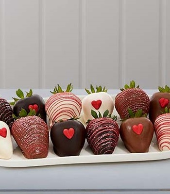 Chocolate Dipped Strawberries - Dozen Giant Strawberries