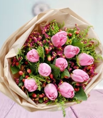 Cairnhill Crest - Rose Pink Tulips and Hypericum Bouquet