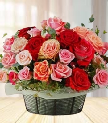 Togu Palace Rose Basket