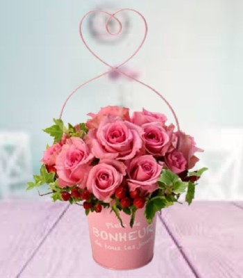 Full Bloom Pink Roses With Fresh Ivy and Greens in Basket