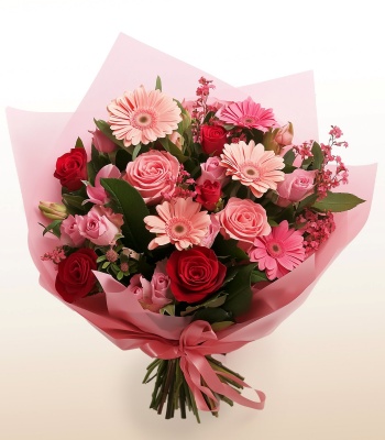 Sweet Elegance Bouquet with Pink Gerberas & Roses