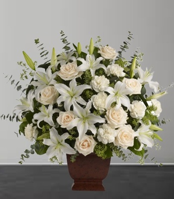 Heartfelt Condolences Sympathy Bouquet