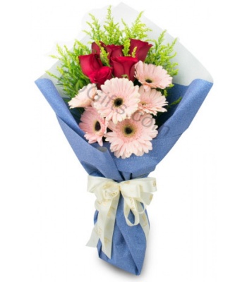 bouquet of mix flowers
