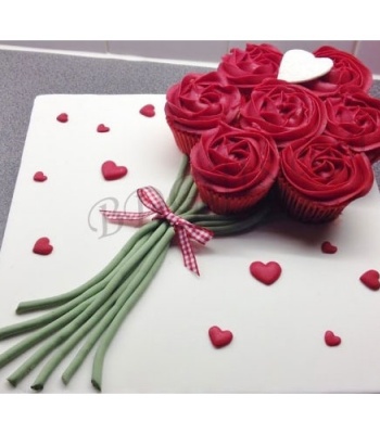 Red Rose Cup Cake