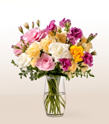 Valentine's Day Flowers In Vase - Assorted