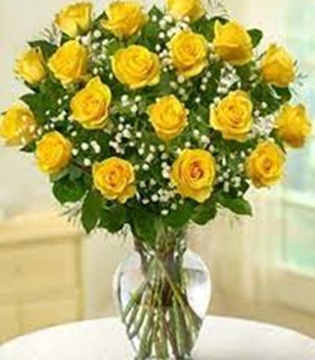 18 Yellow Roses & Baby's Breath in Glass Vase
