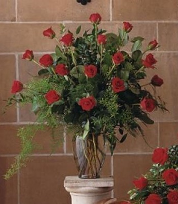 24 Red Rose in Vase