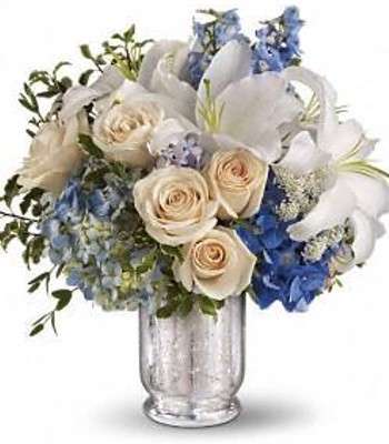 Stylish Exquisite - Roses, Hydrangea & Fresh-Cut Lilies