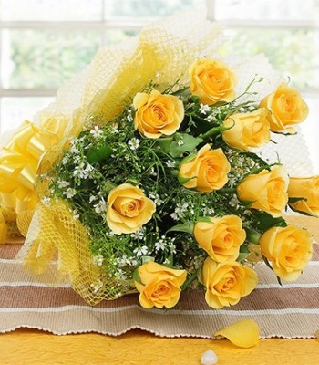Yellow Rose Bouquet - 12 Yellow Roses Hand-Tied
