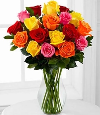 Mix Rose Bouquet - 18 Assorted Roses with Free Vase