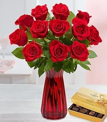 Rose Flower Bouquet - 18 Red Roses With Free Vase and Chocolates