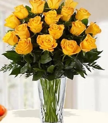 Yellow Rose Bouquet - 24 Yellow Roses in Vase