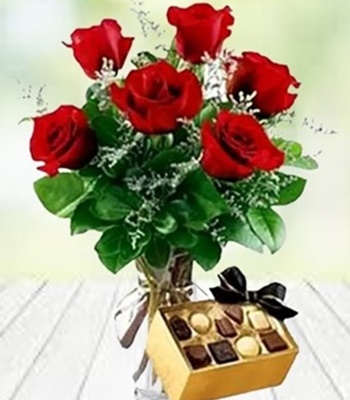 Rose Flower Bouquet with Chocolate - 6 Red Roses in Vase