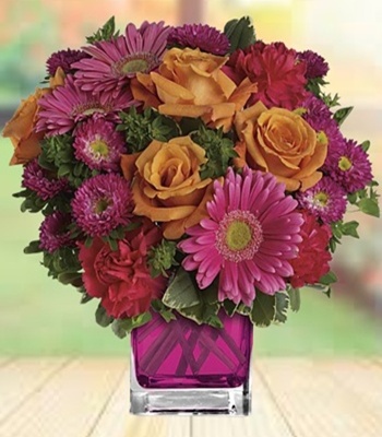 Mix Seasonal Premium Flower Arrangement