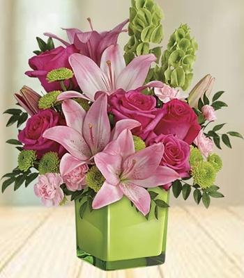 Rose And Asiatic Lilies With Miniature Carnations