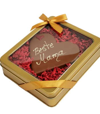 Best Mom Heart Chocolate Cake