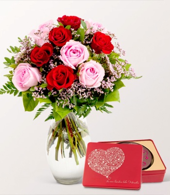 Red Rose Bouquet With Vase & Sacher Cake