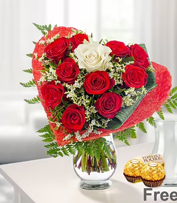 Heart Shape Rose Bouquet with Free Ferrero Chocolate & Vase