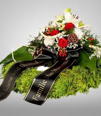 Sympathy Wreath With Red Roses
