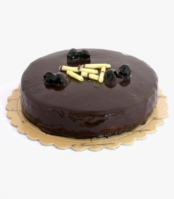 Bitter Chocolate And Berries Cake