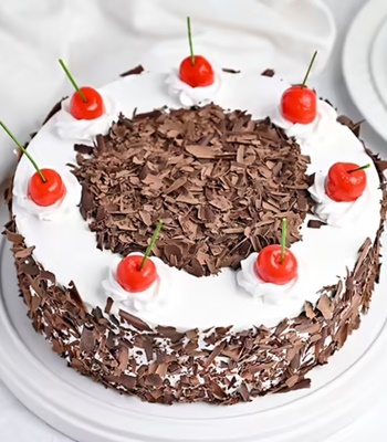 Black Forest Cake With Cherries