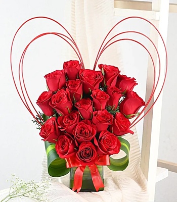 Red Rose in Heart Box