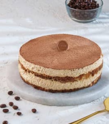 Eggless Tiramisu Cake