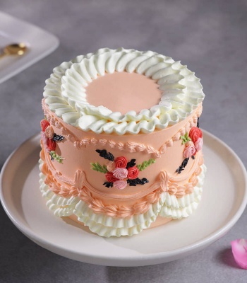 Floral Vintage Cake