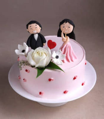 Flowers N Smiles Anniversary Cake