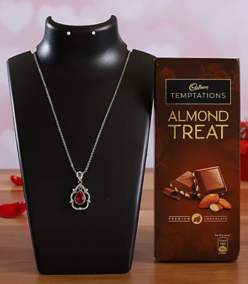 Valentine's Day Pendant + Free Chocolates