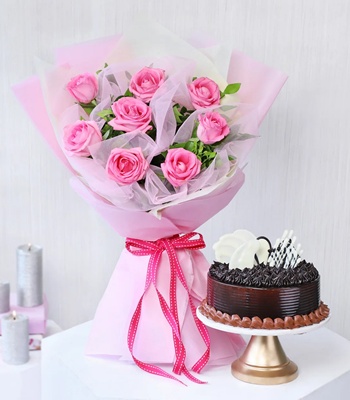 Valentine's Day Pink Roses & Chocolate Cake Combo