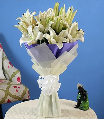 White Oriental Lilies - 7 Stems