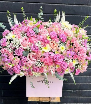 Pink Roses And Mix Flowers In Box