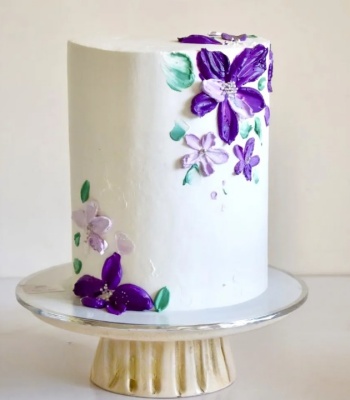 Purple flower cake