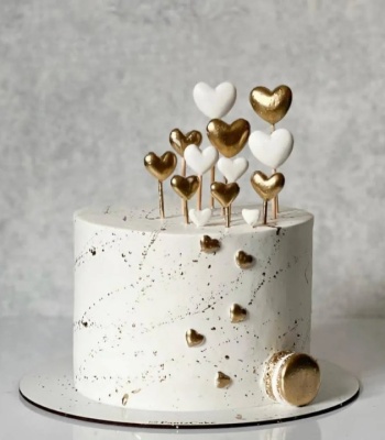 Sparkling Heart Cake