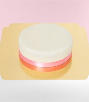 White Cake Surprise - Cake with Filling