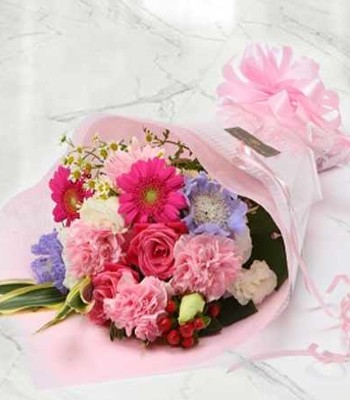 French Kiss - Mix Roses and Carnations in Pink