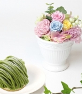 Pastel Flowers and Mont Blanc Cake