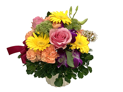 Feel Fresh - Seasonal Flowers Decorated in Fancy Basket