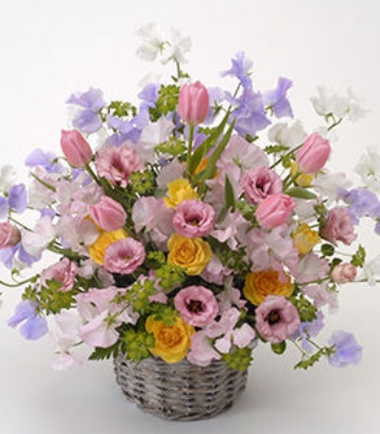 Sweet Pea & Tulip Mixed Flower Arrangement � Spring Collection