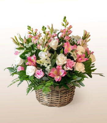 Flower Arrangement with Alstroemerias and Roses
