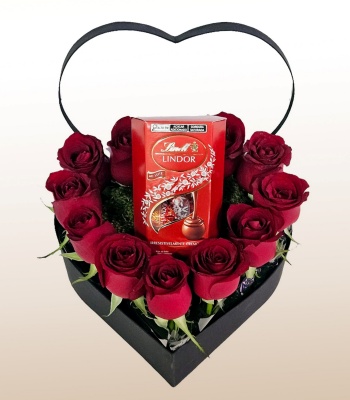 Heart Shape Red Roses Arrangemenet with Lindor Chocoloates