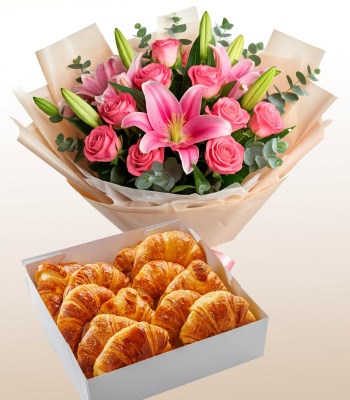 Rose and Lily Bouquet for a Special Moment