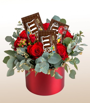 Sweet Love Box  Red Roses and M&Ms Combo for Her