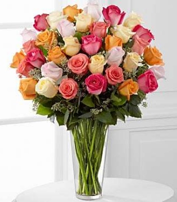 Birthday Red Roses in a Vase