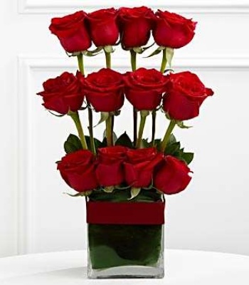 Heartfelt Red Roses Vase Arrangement